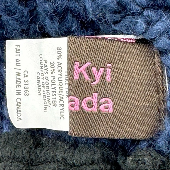 Kyi Kyi Canada Wool Blend Navy Pom Pom Beanie - Picture 5 of 8